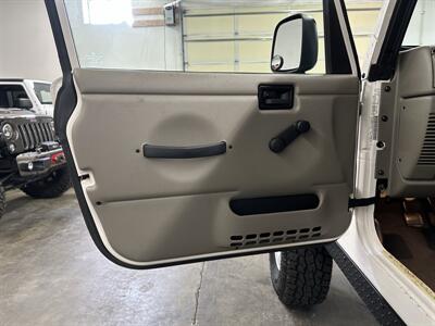 2005 Jeep Wrangler Rubicon  1-Owner - Photo 25 - Portland, OR 97220