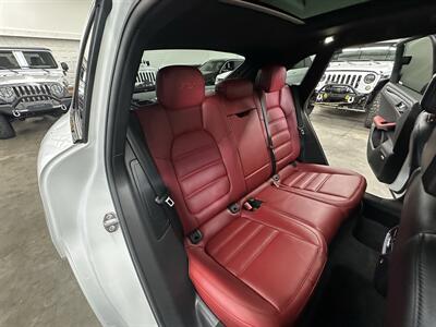 2017 Porsche Macan GTS - Photo 32 - Portland, OR 97220