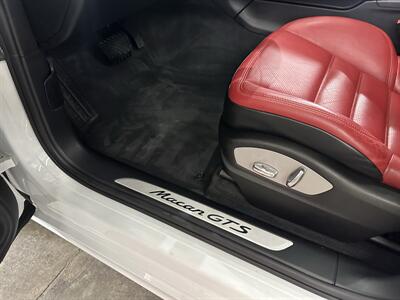2017 Porsche Macan GTS - Photo 34 - Portland, OR 97220