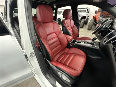 2017 Porsche Macan GTS - Photo 31 - Portland, OR 97220