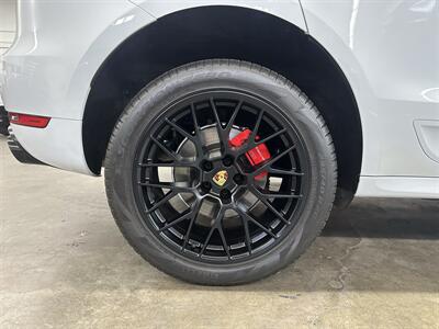 2017 Porsche Macan GTS - Photo 57 - Portland, OR 97220