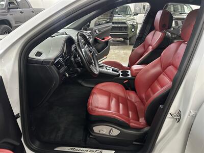 2017 Porsche Macan GTS - Photo 10 - Portland, OR 97220