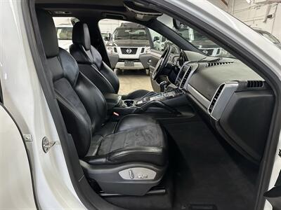 2013 Porsche Cayenne GTS   - Photo 13 - Portland, OR 97220