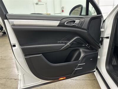 2013 Porsche Cayenne GTS   - Photo 24 - Portland, OR 97220