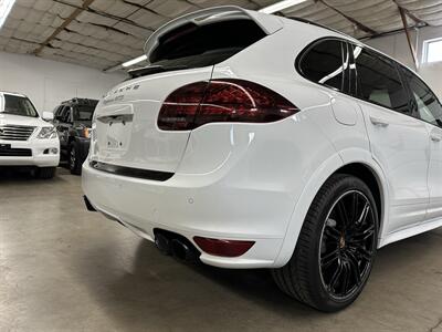 2013 Porsche Cayenne GTS   - Photo 48 - Portland, OR 97220