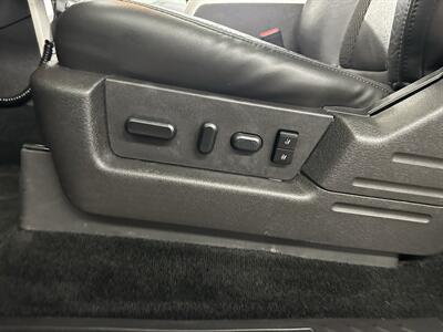 2013 Ford F-150 SVT Raptor   - Photo 26 - Portland, OR 97220