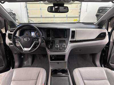2019 Toyota Sienna XLE 8-Passenger AWD - Photo 17 - Portland, OR 97220