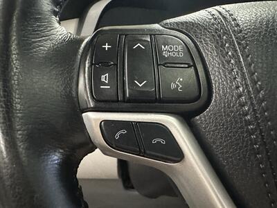 2019 Toyota Sienna XLE 8-Passenger AWD - Photo 34 - Portland, OR 97220
