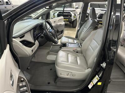 2019 Toyota Sienna XLE 8-Passenger AWD - Photo 10 - Portland, OR 97220