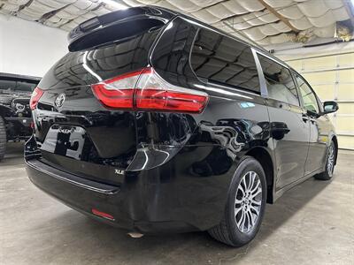 2019 Toyota Sienna XLE 8-Passenger AWD - Photo 44 - Portland, OR 97220