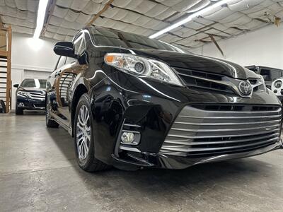 2019 Toyota Sienna XLE 8-Passenger AWD - Photo 39 - Portland, OR 97220