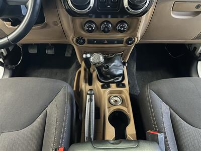 2015 Jeep Wrangler Unlimited Rubicon - Photo 22 - Portland, OR 97220