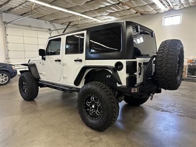 2015 Jeep Wrangler Unlimited Rubicon - Photo 5 - Portland, OR 97220