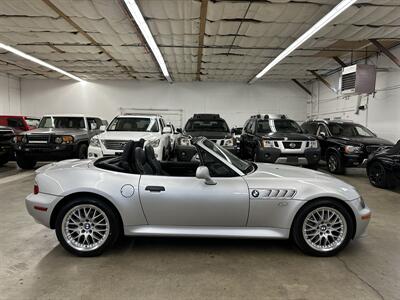 2001 BMW Z3 3.0i  1-Owner - Photo 9 - Portland, OR 97220