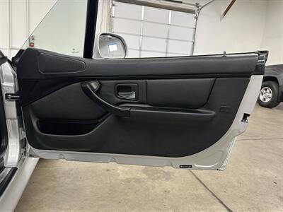 2001 BMW Z3 3.0i  1-Owner - Photo 23 - Portland, OR 97220
