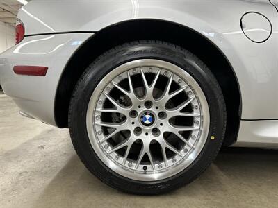 2001 BMW Z3 3.0i  1-Owner - Photo 49 - Portland, OR 97220