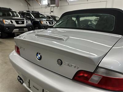 2001 BMW Z3 3.0i  1-Owner - Photo 42 - Portland, OR 97220