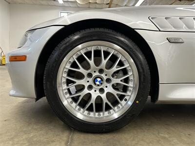 2001 BMW Z3 3.0i  1-Owner - Photo 47 - Portland, OR 97220