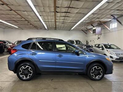 2017 Subaru Crosstrek 2.0i Premium   - Photo 2 - Portland, OR 97220