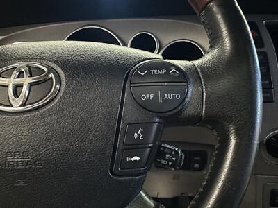 2012 Toyota Sequoia Platinum   - Photo 34 - Portland, OR 97220