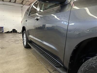 2012 Toyota Sequoia Platinum   - Photo 48 - Portland, OR 97220