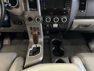 2012 Toyota Sequoia Platinum   - Photo 20 - Portland, OR 97220