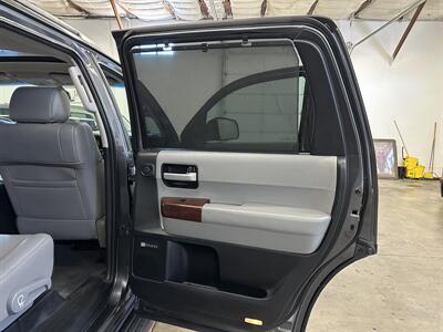 2012 Toyota Sequoia Platinum   - Photo 29 - Portland, OR 97220