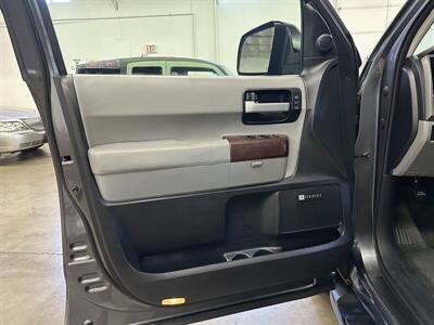2012 Toyota Sequoia Platinum   - Photo 25 - Portland, OR 97220