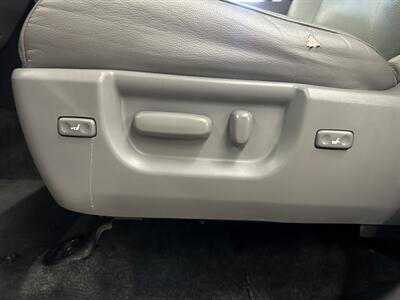 2012 Toyota Sequoia Platinum   - Photo 36 - Portland, OR 97220