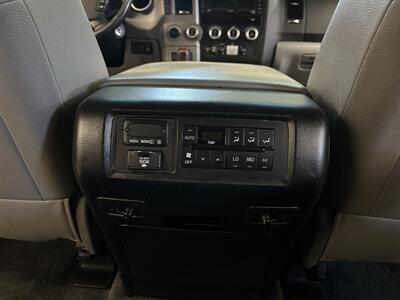 2012 Toyota Sequoia Platinum   - Photo 39 - Portland, OR 97220