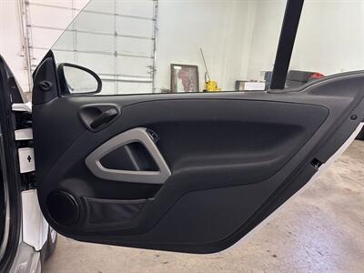 2012 Smart fortwo pure   - Photo 18 - Portland, OR 97220