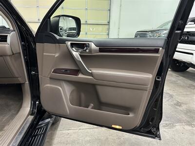 2014 Lexus GX 460 - Photo 43 - Portland, OR 97220