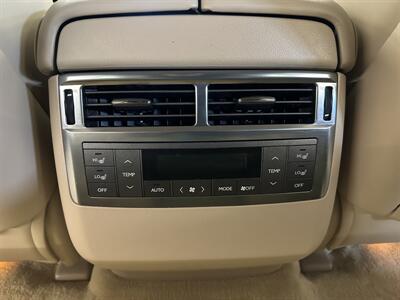 2008 Lexus LX 570   - Photo 40 - Portland, OR 97220