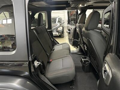 2021 Jeep Wrangler Unlimited Rubicon   - Photo 15 - Portland, OR 97220