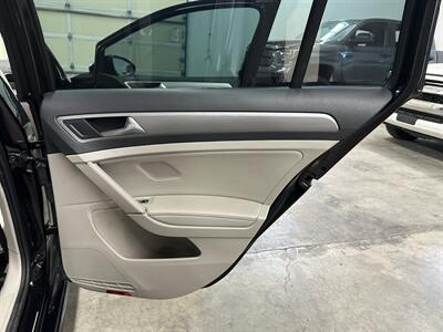 2015 Volkswagen Golf SportWagen TDI S   - Photo 34 - Portland, OR 97220