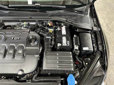 2015 Volkswagen Golf SportWagen TDI S   - Photo 47 - Portland, OR 97220