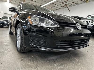 2015 Volkswagen Golf SportWagen TDI S   - Photo 39 - Portland, OR 97220