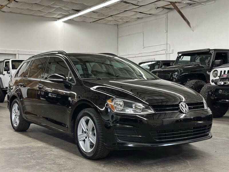 2015 Volkswagen Golf SportWagen TDI S   - Photo 1 - Portland, OR 97220