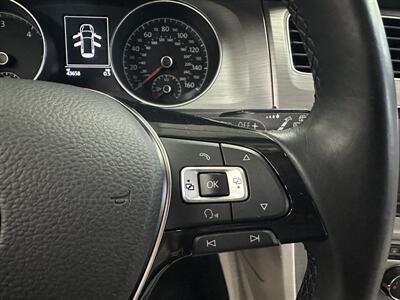 2015 Volkswagen Golf SportWagen TDI S   - Photo 18 - Portland, OR 97220