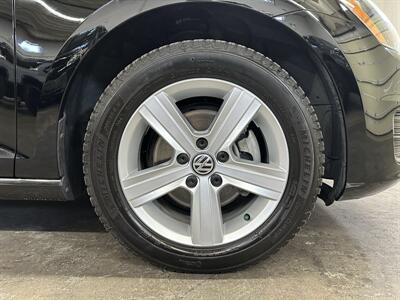 2015 Volkswagen Golf SportWagen TDI S   - Photo 9 - Portland, OR 97220