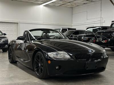 2005 BMW Z4 3.0i   - Photo 1 - Portland, OR 97220