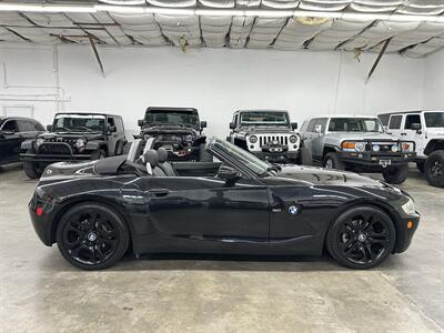 2005 BMW Z4 3.0i   - Photo 2 - Portland, OR 97220