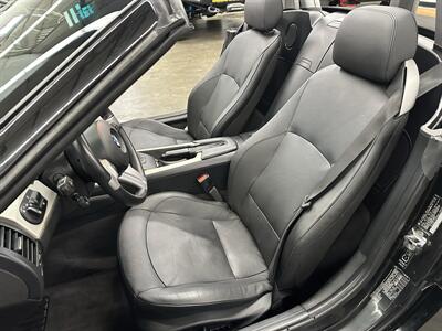2005 BMW Z4 3.0i   - Photo 25 - Portland, OR 97220