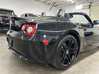 2005 BMW Z4 3.0i   - Photo 40 - Portland, OR 97220