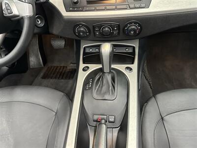 2005 BMW Z4 3.0i   - Photo 16 - Portland, OR 97220