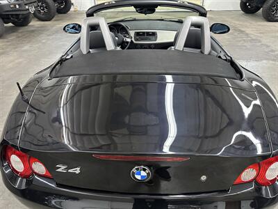 2005 BMW Z4 3.0i   - Photo 41 - Portland, OR 97220