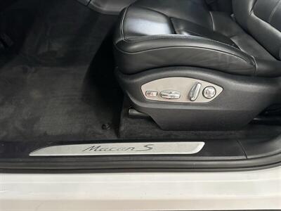 2021 Porsche Macan S   - Photo 25 - Portland, OR 97220