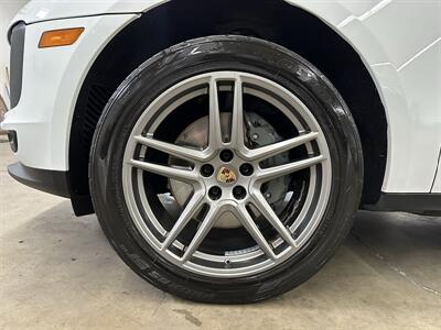 2021 Porsche Macan S   - Photo 9 - Portland, OR 97220