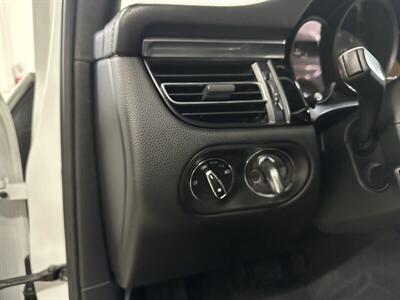 2021 Porsche Macan S   - Photo 29 - Portland, OR 97220