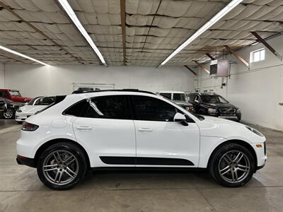 2021 Porsche Macan S   - Photo 2 - Portland, OR 97220